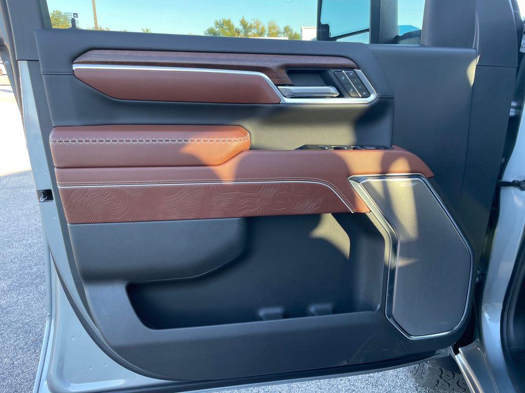 new 2026 GMC Sierra 2500 car, priced at $89,654