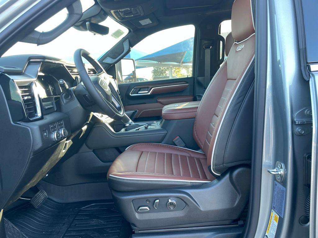 new 2026 GMC Sierra 2500 car, priced at $89,654