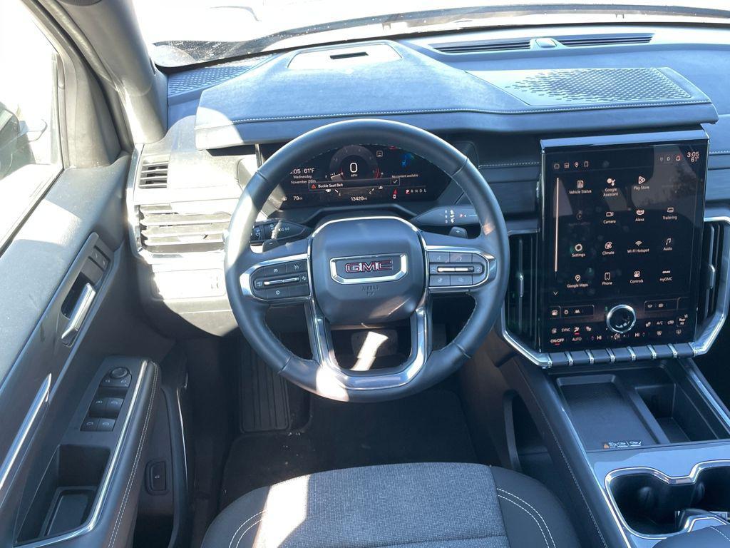 used 2025 GMC Acadia car, priced at $33,998