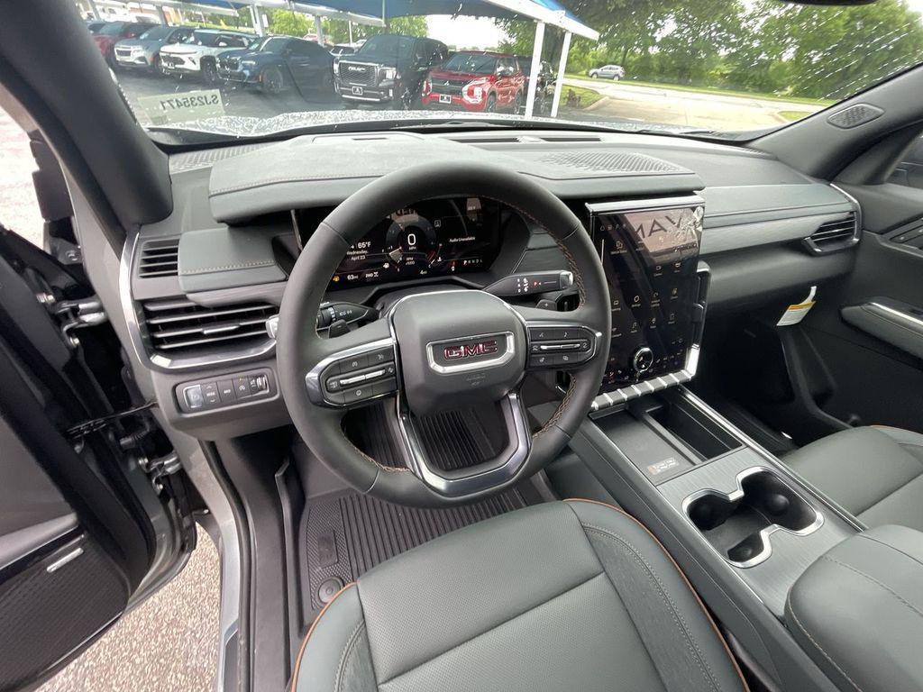 new 2025 GMC Acadia car, priced at $47,203