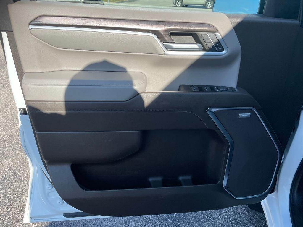 used 2022 Chevrolet Silverado 1500 car, priced at $35,986