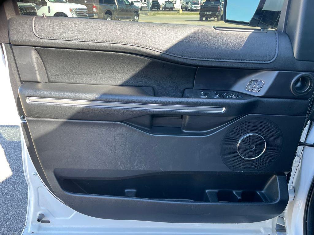 used 2021 Ford Expedition car, priced at $28,999