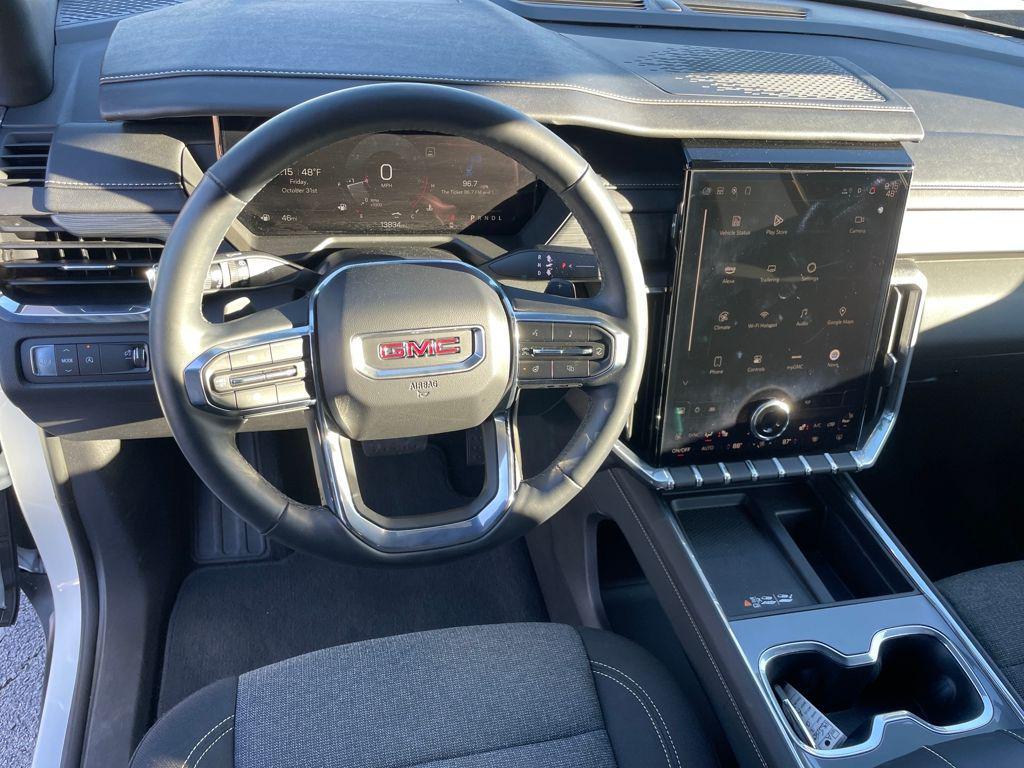 used 2025 GMC Acadia car, priced at $33,643