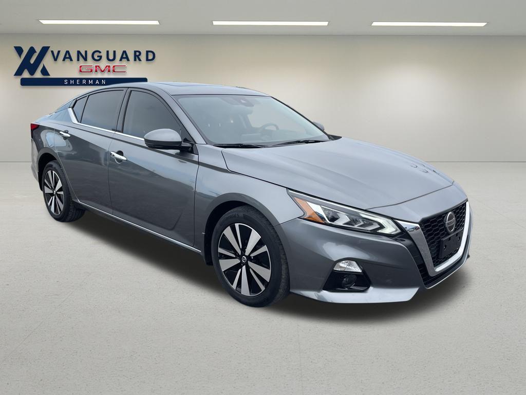 used 2022 Nissan Altima car, priced at $19,999