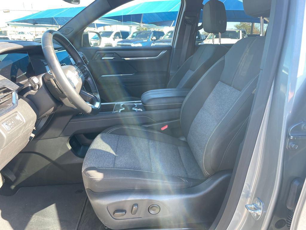 used 2025 GMC Acadia car, priced at $34,227