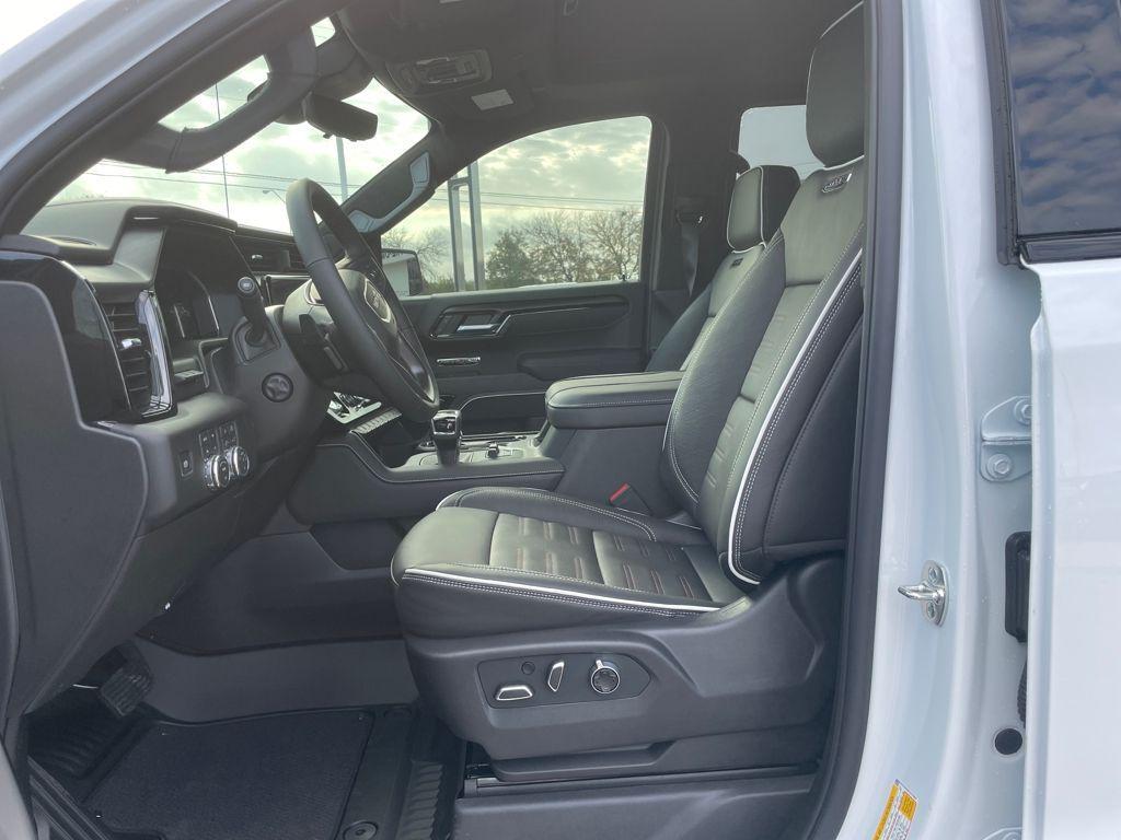new 2026 GMC Sierra 1500 car, priced at $73,453