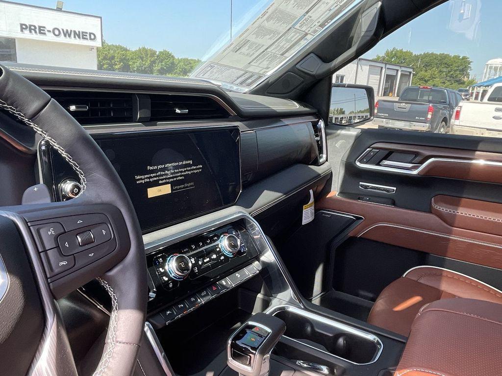 new 2025 GMC Sierra 1500 car, priced at $73,578