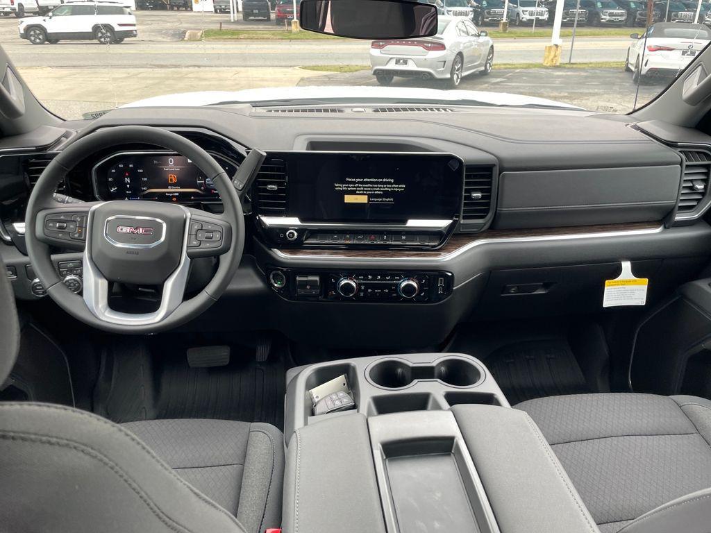 new 2026 GMC Sierra 1500 car, priced at $40,328