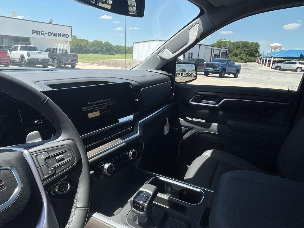 new 2026 GMC Sierra 1500 car, priced at $57,661