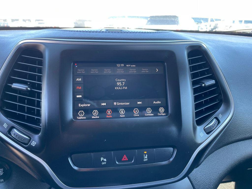 used 2021 Jeep Cherokee car, priced at $13,179