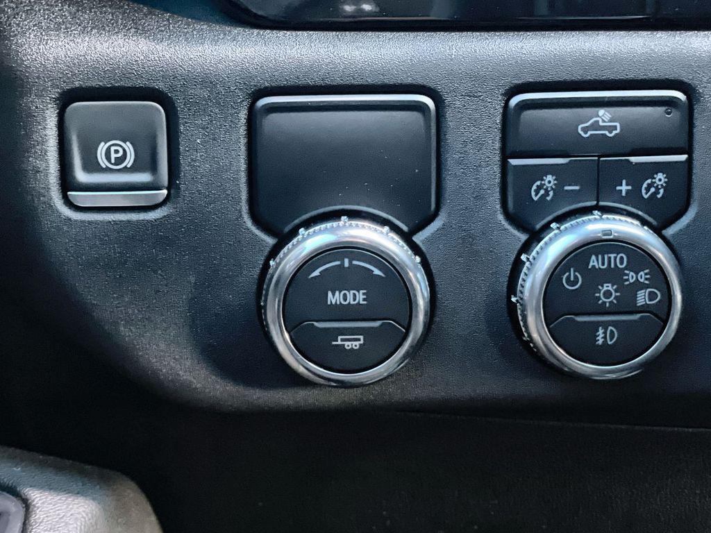 new 2025 GMC Sierra 1500 car, priced at $39,734