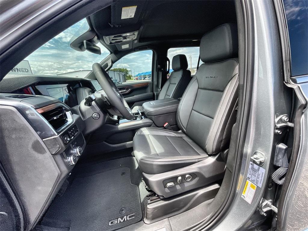 new 2025 GMC Yukon car, priced at $82,896