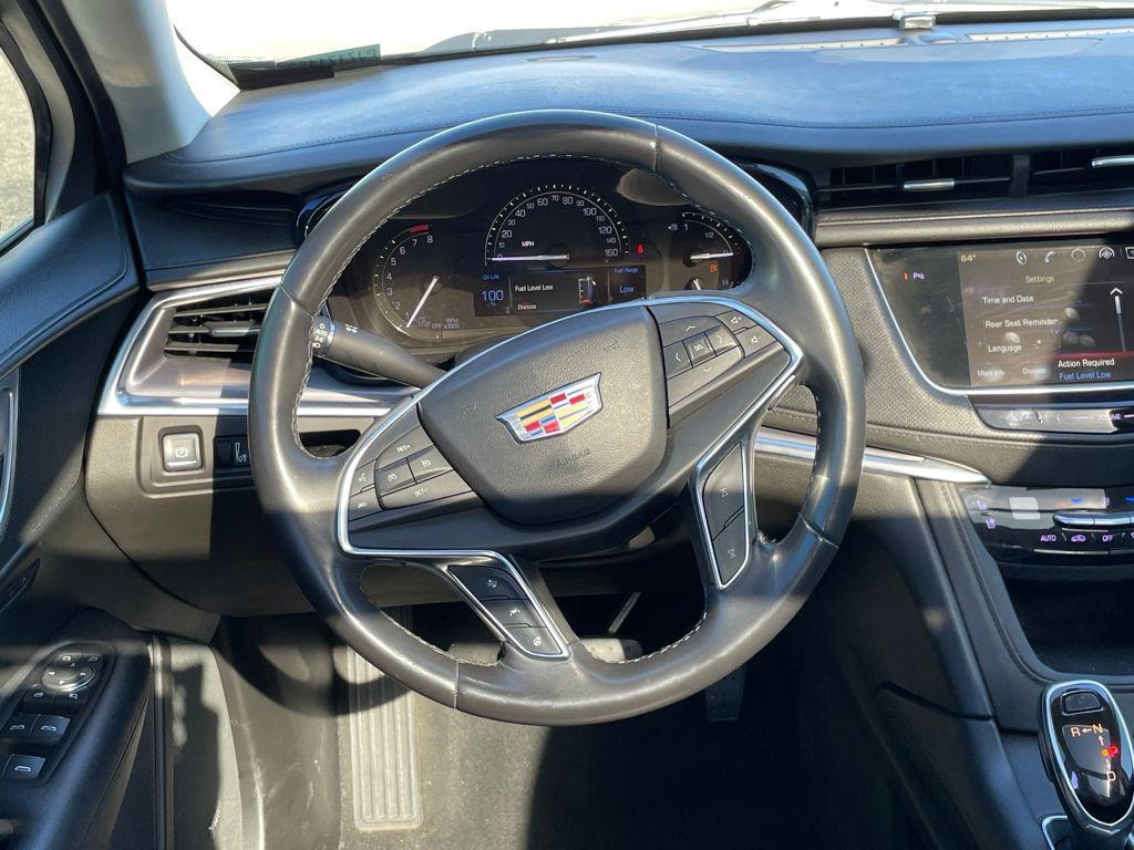 used 2018 Cadillac XT5 car, priced at $15,977