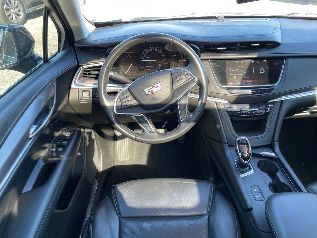 used 2018 Cadillac XT5 car, priced at $15,977