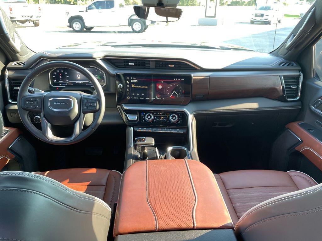 used 2023 GMC Sierra 1500 car, priced at $60,894