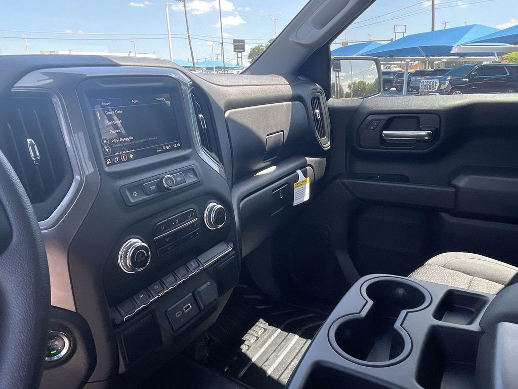 new 2026 GMC Sierra 1500 car, priced at $40,944