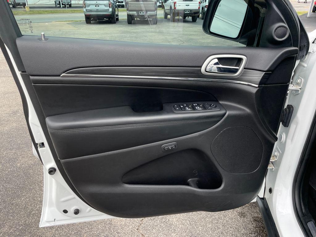 used 2019 Jeep Grand Cherokee car, priced at $21,765