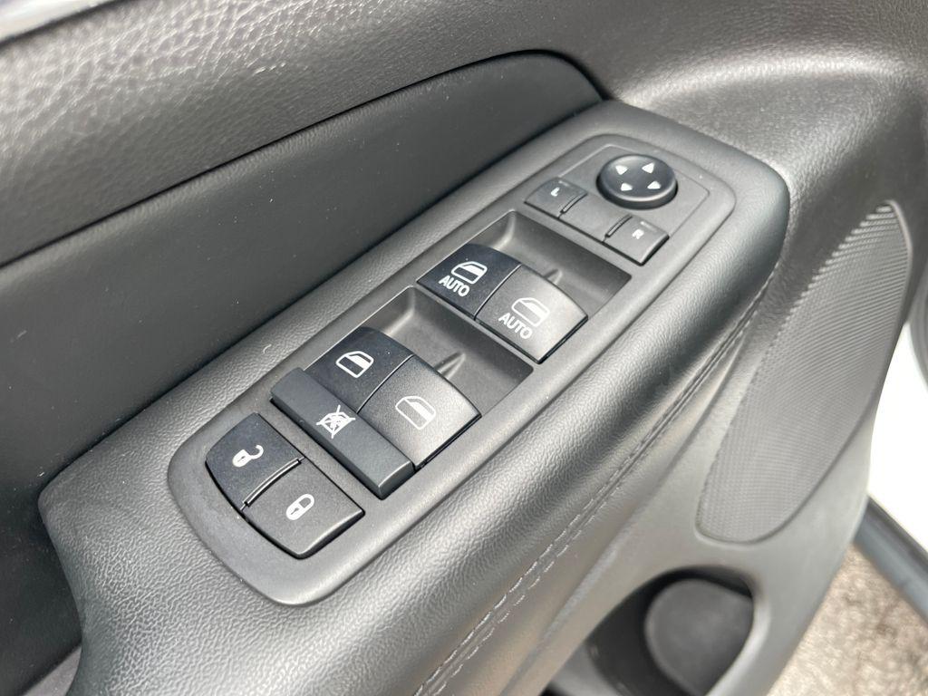 used 2019 Jeep Grand Cherokee car, priced at $21,765