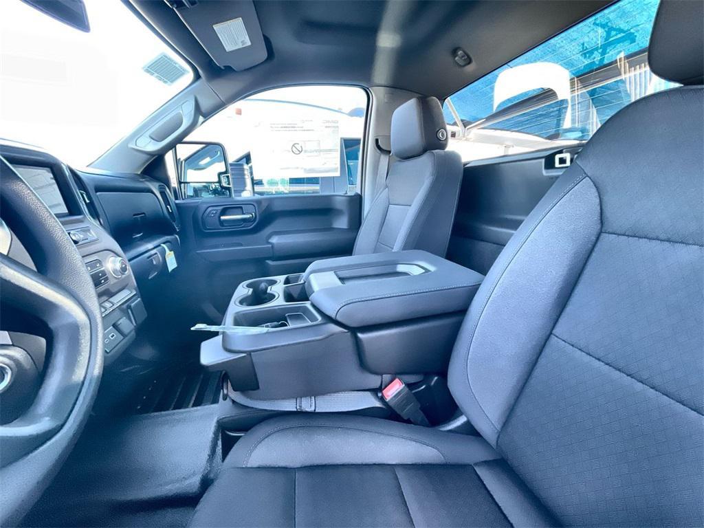 new 2025 GMC Sierra 2500 car, priced at $47,038