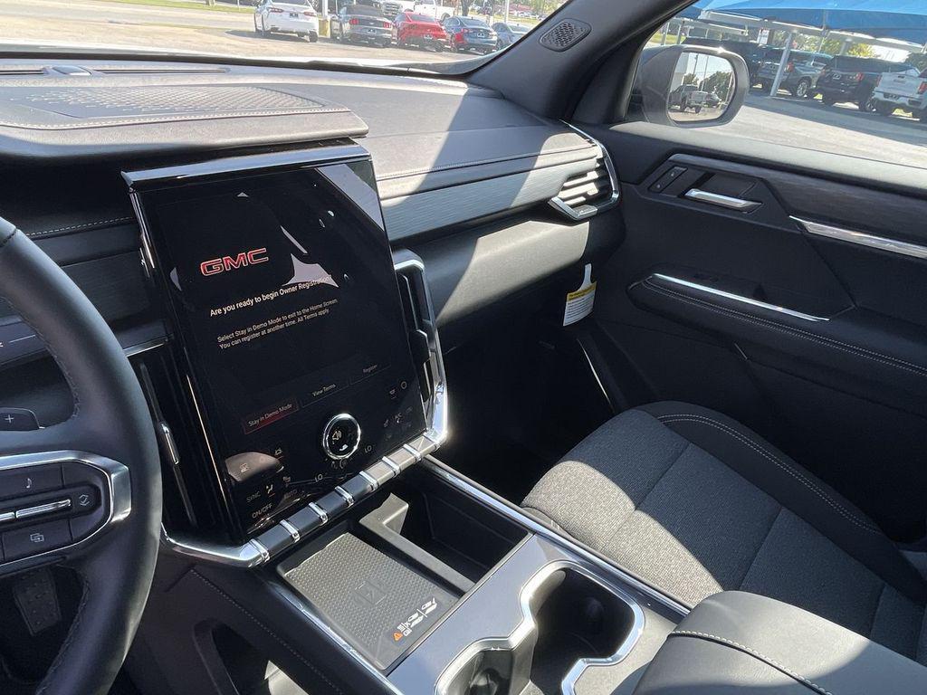 new 2026 GMC Acadia car, priced at $44,246