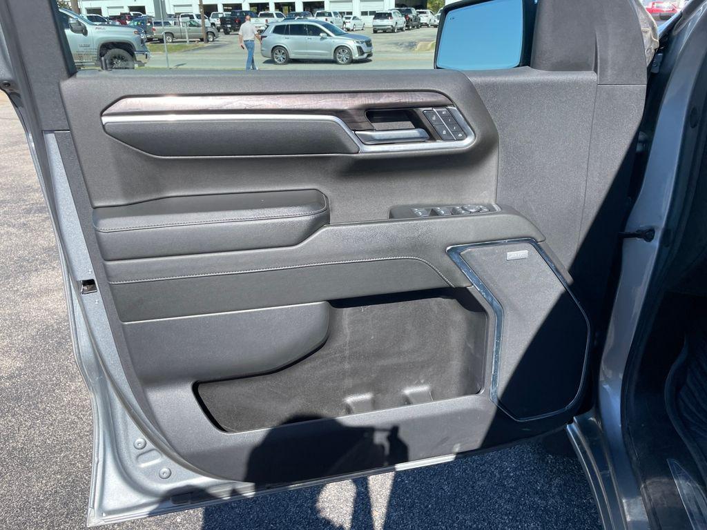 used 2024 Chevrolet Silverado 1500 car, priced at $38,802