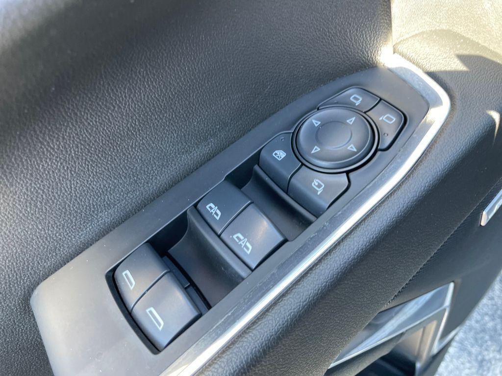 used 2024 Chevrolet Silverado 1500 car, priced at $38,802