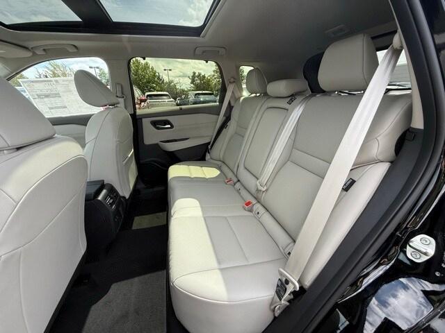 new 2025 Nissan Rogue car, priced at $32,575