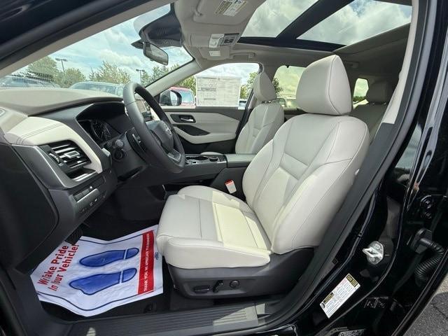 new 2025 Nissan Rogue car, priced at $32,575