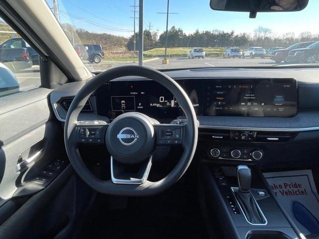 new 2025 Nissan Kicks car