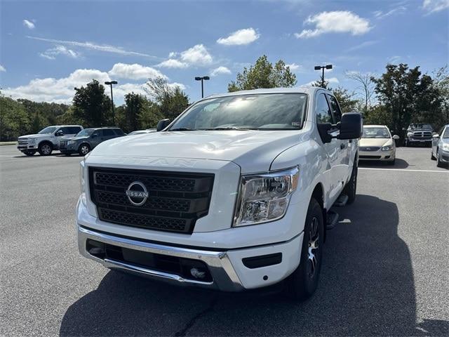 new 2024 Nissan Titan car, priced at $48,217