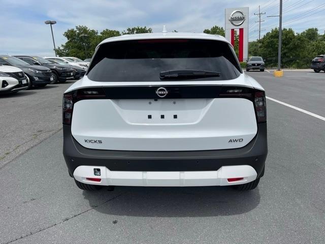 new 2025 Nissan Kicks car, priced at $26,305