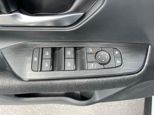 new 2025 Nissan Kicks car, priced at $26,305