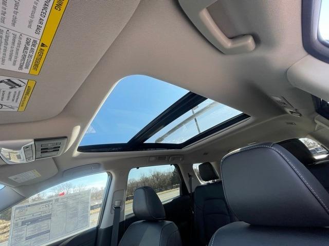 new 2025 Nissan Pathfinder car, priced at $51,832