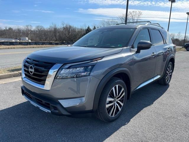 new 2025 Nissan Pathfinder car, priced at $51,832