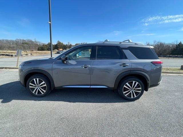 new 2025 Nissan Pathfinder car, priced at $51,832