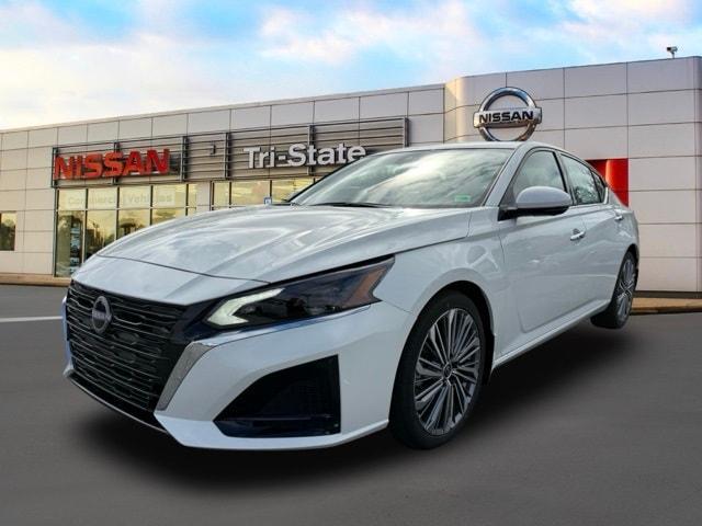 new 2025 Nissan Altima car, priced at $33,334