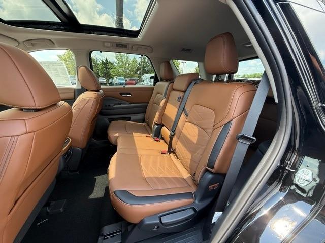 new 2025 Nissan Pathfinder car, priced at $49,517