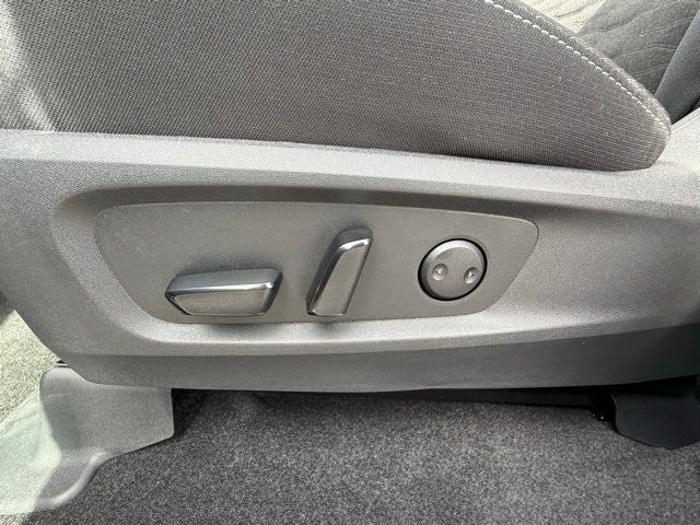 new 2025 Nissan Pathfinder car, priced at $38,379