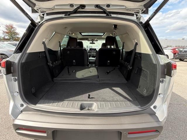 new 2025 Nissan Pathfinder car, priced at $38,379