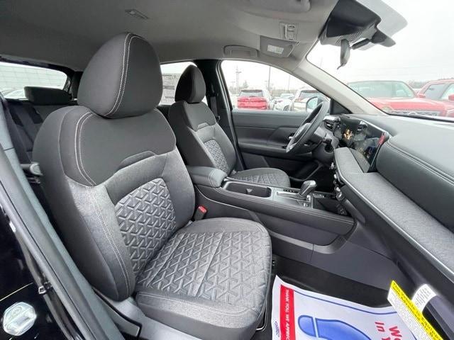 new 2025 Nissan Kicks car, priced at $27,513