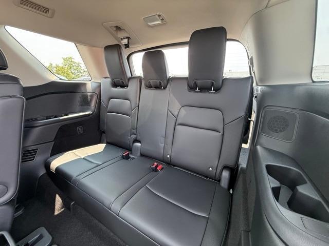 new 2025 Nissan Pathfinder car, priced at $42,399