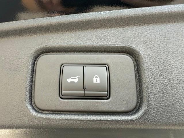 new 2025 Nissan Pathfinder car, priced at $45,622