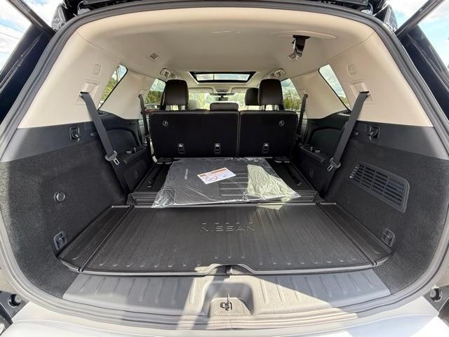 new 2025 Nissan Pathfinder car, priced at $45,622