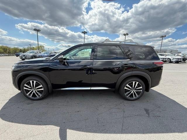 new 2025 Nissan Pathfinder car, priced at $45,622