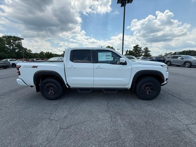 new 2025 Nissan Frontier car