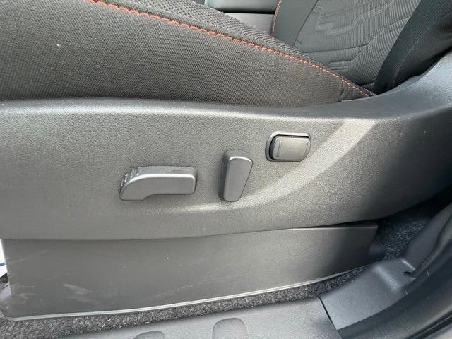 new 2025 Nissan Frontier car