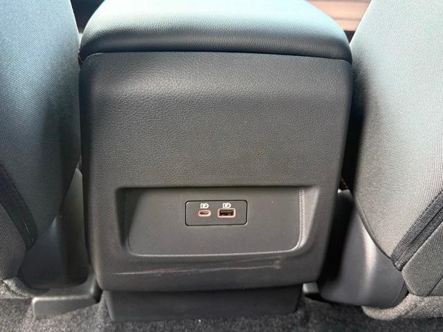 new 2025 Nissan Frontier car