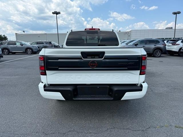 new 2025 Nissan Frontier car