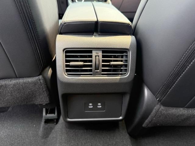 new 2025 Nissan Rogue car