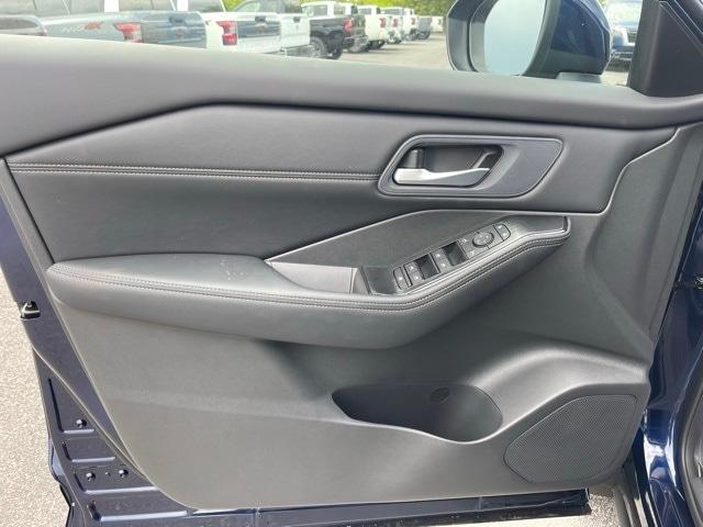 new 2025 Nissan Rogue car, priced at $32,496